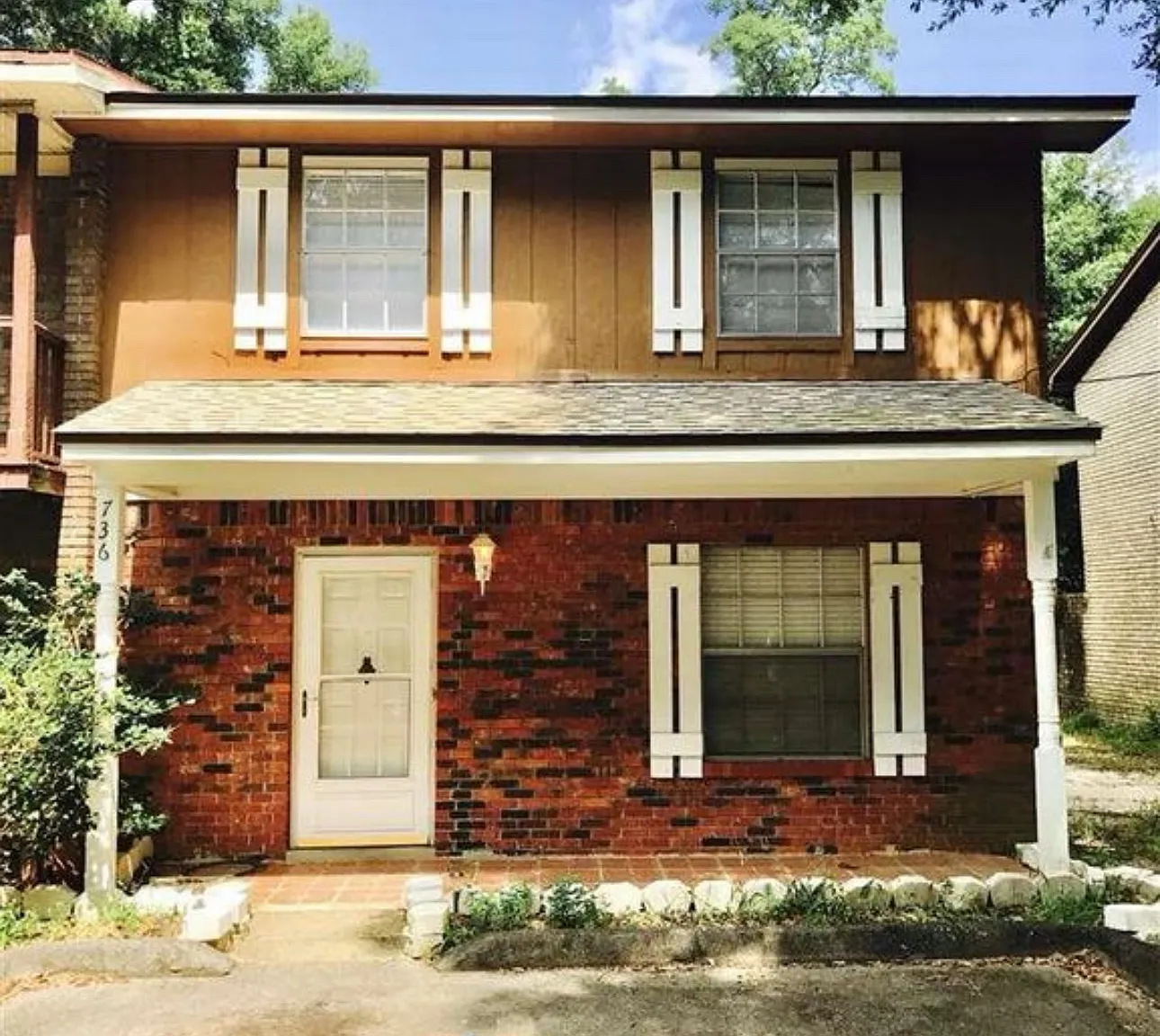 3 bed, 1300 sqft, $1,600 — Photo 1