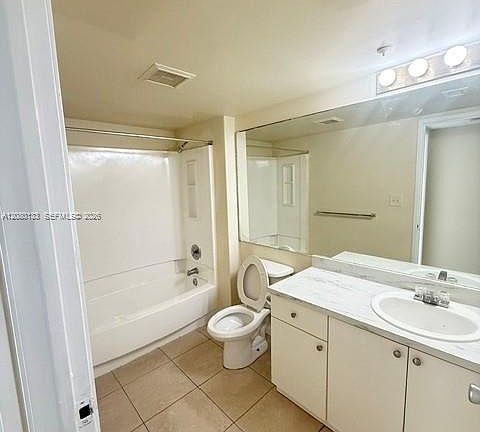 5th image of 3218 Coral Lake Dr Unit 3218