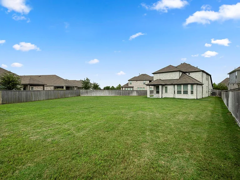 15210 Cortines Ct — Photo 41