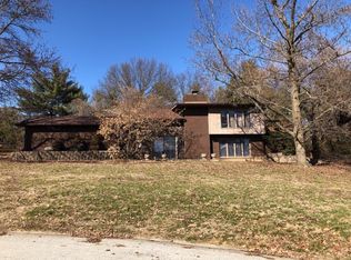 6 Sher Nan Dr, Maryville, IL 62062