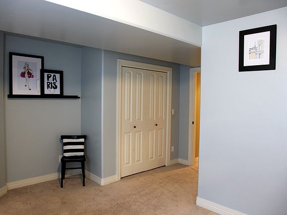 Bedroom #5 (partial)