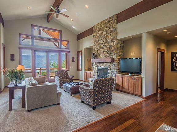 Home is sold as furnished 