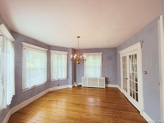 3rd image of 169 S Park Avenue