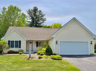 8 Beeston Ln Unit 8, Methuen, MA 01844