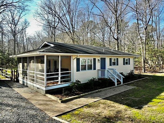 2nd image of 549 Bay Quarter Dr