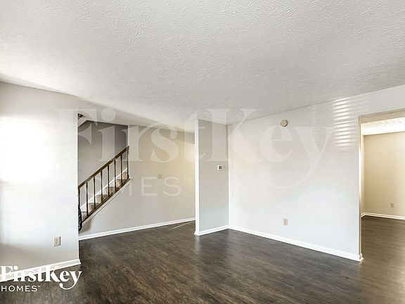 5th image of 3661 Crickwood Cir