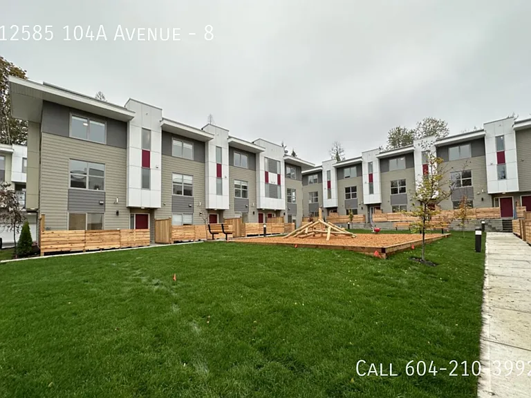 12585 104a Ave #8 — Photo 25