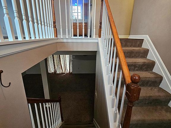 3rd image of 224 Maple Ave