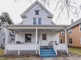 427 Maple Ave, Aurora, IL 60505