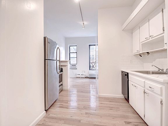 2nd image of 526 E 83rd St #3E1