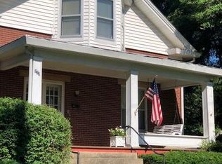 312 N Sycamore St, Mount Sterling, KY 40353