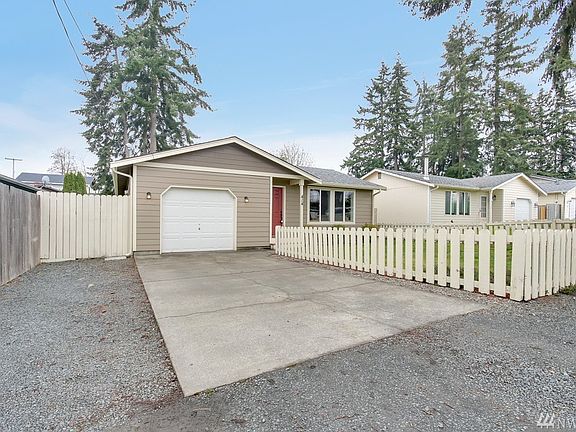 2nd image of 414 McKenzie Ave SW