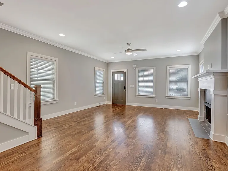 6203A California Ave — Photo 6