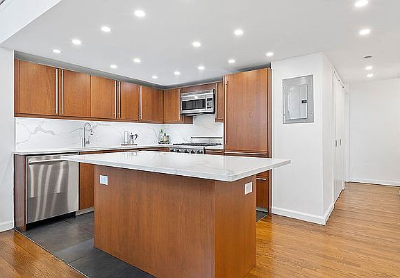 4th image of 305 2nd Ave APT 345
