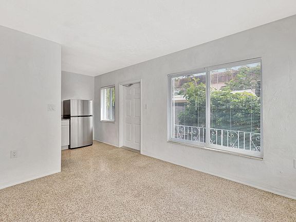 3rd image of 4644 Poinciana St #1W