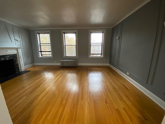 4th image of 8116 S Langley Ave #2