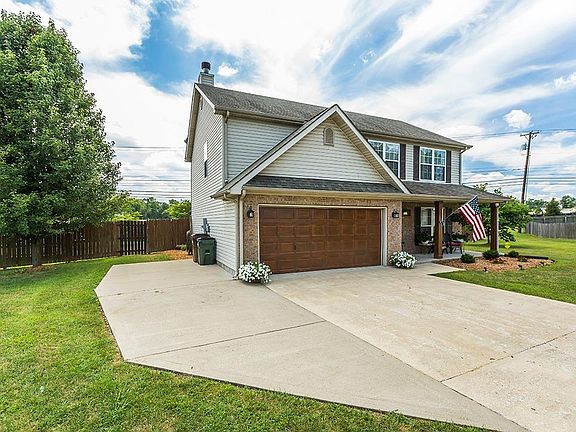 2nd image of 409 Crown Ct