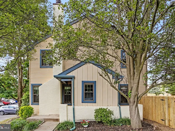 507 Hancock Ct, North Wales, PA 19454