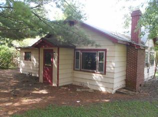 408 1/2 E North St, Kansas, IL 61933