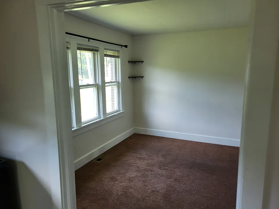 106 Lake Rd #202