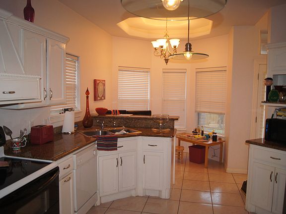 4th image of 3303 W Notre Dame Dr