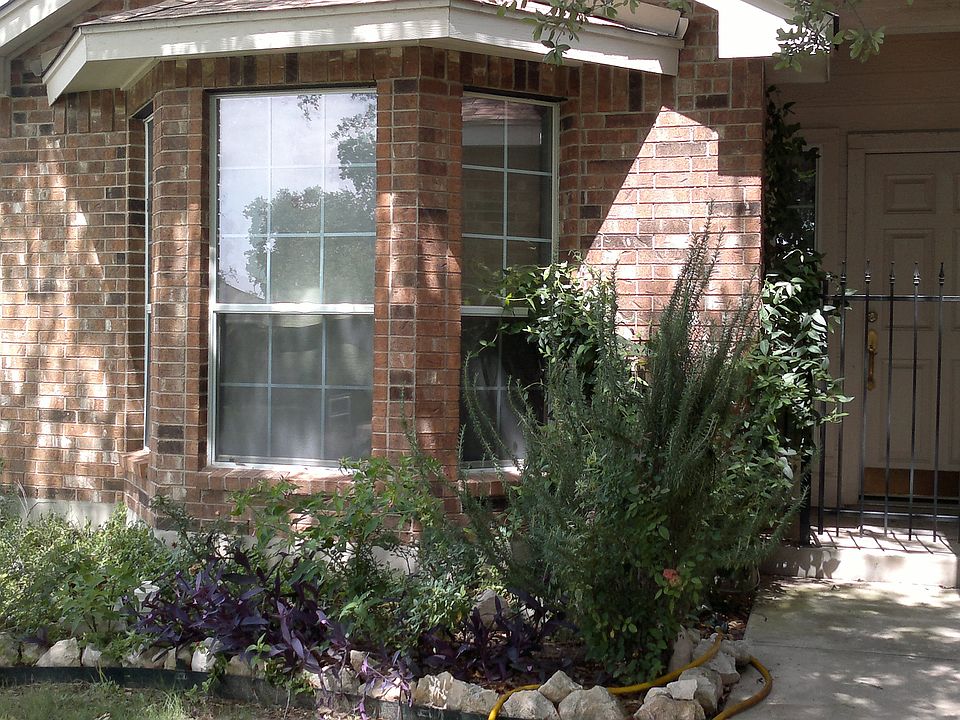 1st image of 8406 Oak Br