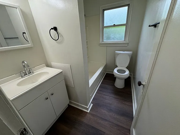 180 Central Ave — Photo 18