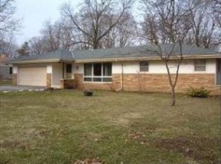 W131S6803 Kipling Dr, Muskego, WI 53150