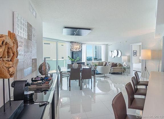 3rd image of 150 Sunny Isles Blvd #1/706