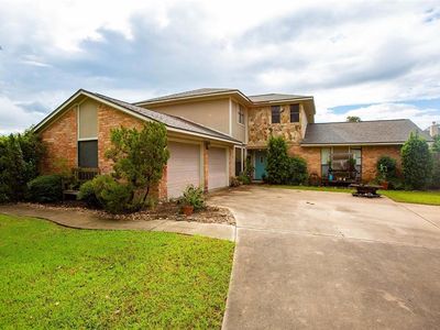 219 Forest Park Dr, West Columbia, TX, 77486