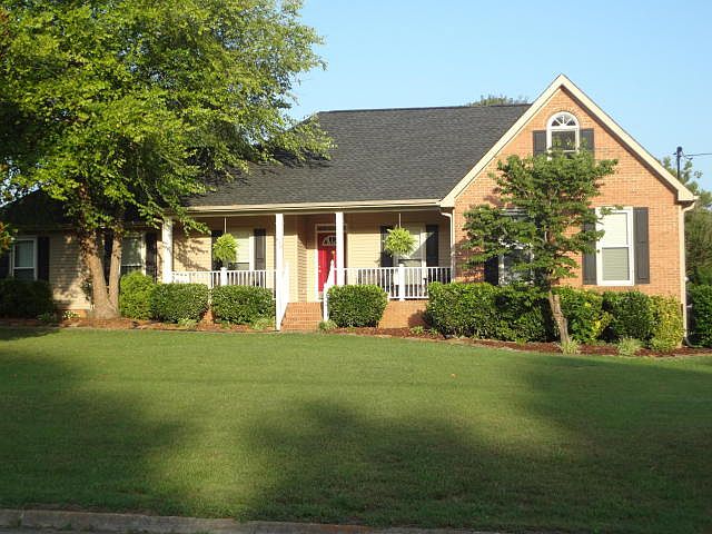 1st image of 439 Dairy Ln