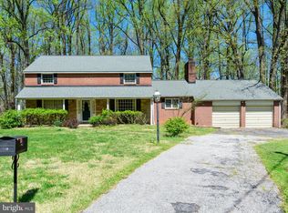 16 Fox Hill Ct, Perry Hall, MD 21128