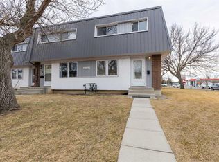 1601 23rd St N #4, Lethbridge, AB T1H4M9