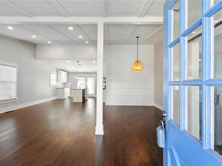 3258 Highland Dr SE — Photo 5