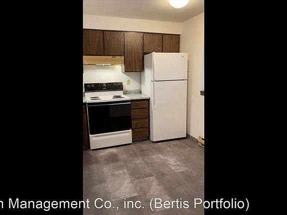 5th image of 1725 W 10th Ave #203