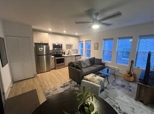 3546 N Southport Ave APT 206, Chicago, IL 60657