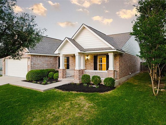 2nd image of 124 Justin Leonard Dr