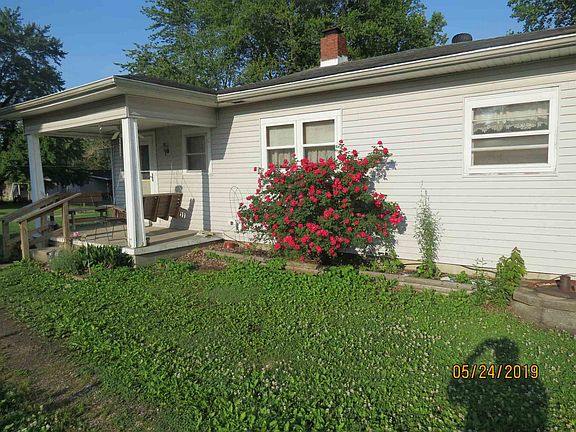 3rd image of 1865 E County Road 25 N
