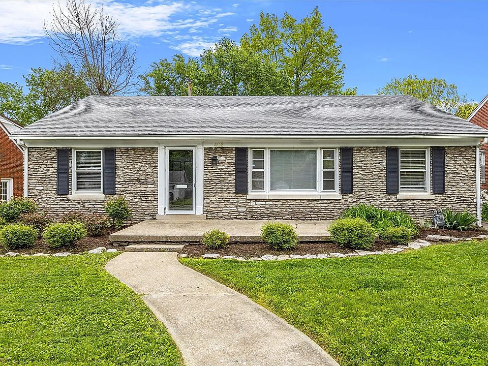 1st image of 402 Kingswood
