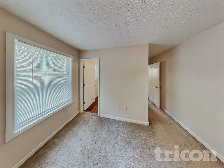1024 Weatherwood Pl — Photo 10