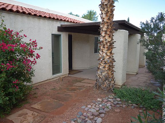 2nd image of 3009 N Placita Chorro