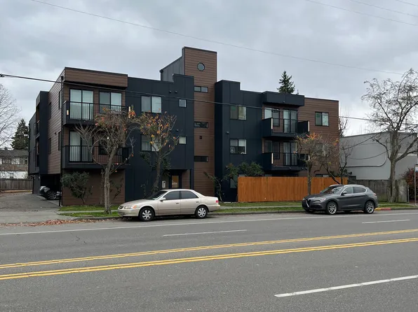 12520 Greenwood Ave N APT 202, Seattle, WA 98133