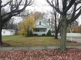2863 Robindale Ave, Akron, OH 44312
