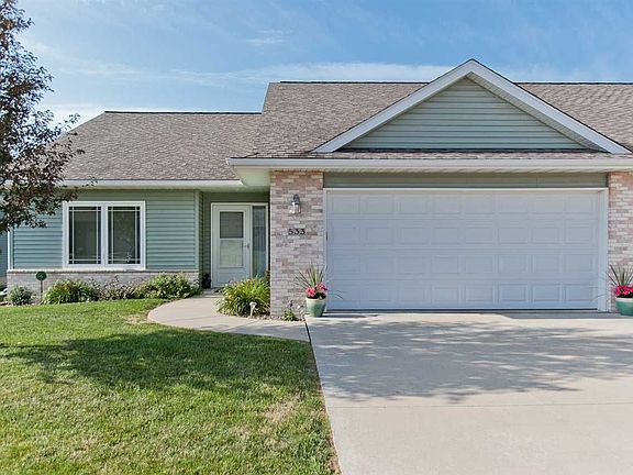 4th image of 533 Bear Dr