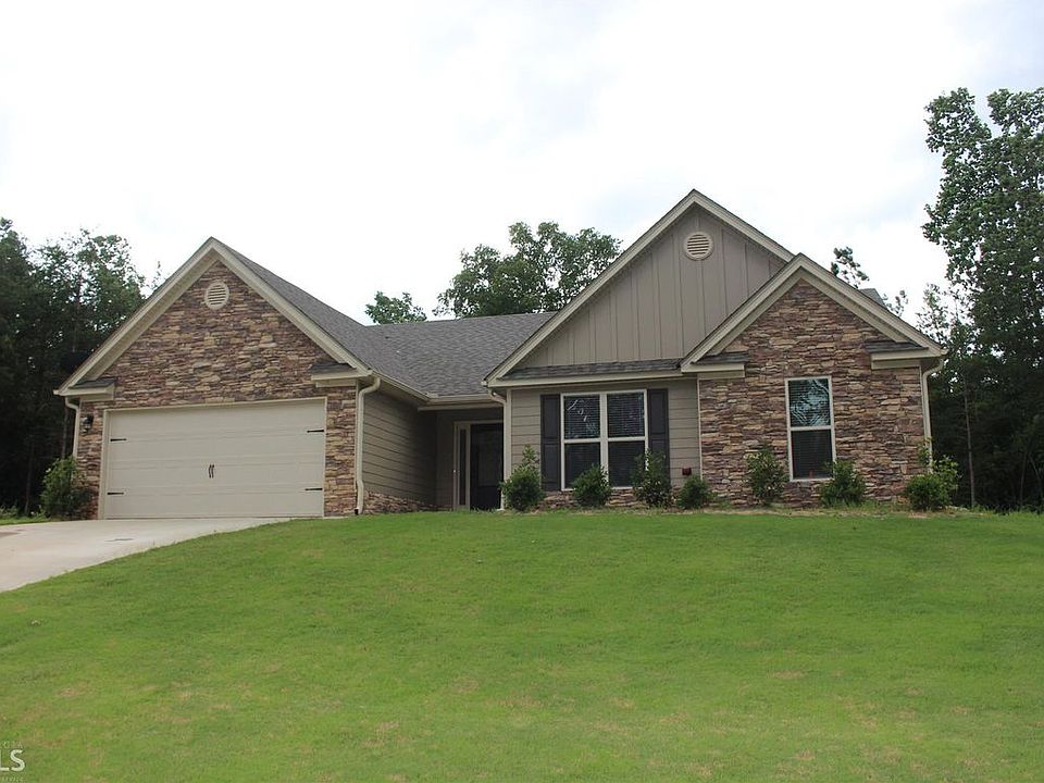 1st image of 523 Lexington Ln #15