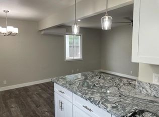2111 Orange Ave UNIT B, Costa Mesa, CA 92627