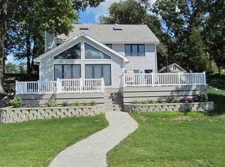 140 Lane 820b Snow Lk, Fremont, IN 46737
