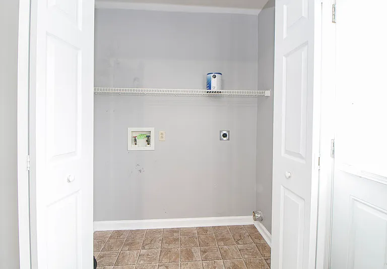1212 Kendall Dr — Photo 9
