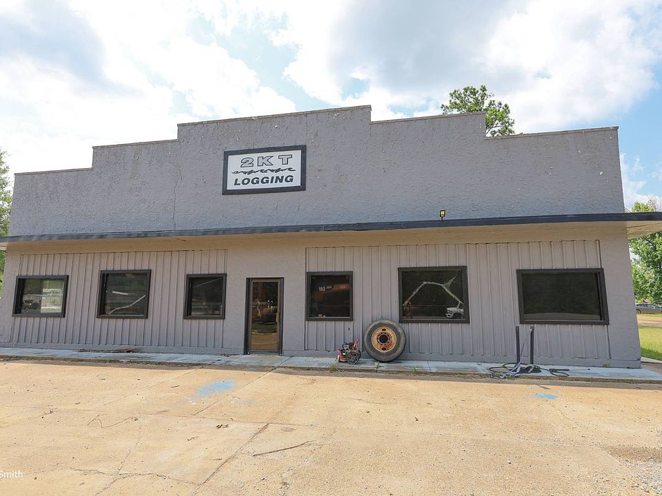 1st image of 3368 Highway 165 N