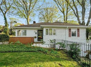 10 Landis Pl, Yonkers, NY 10704